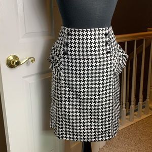 Houndstooth skirt